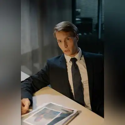 何德琪